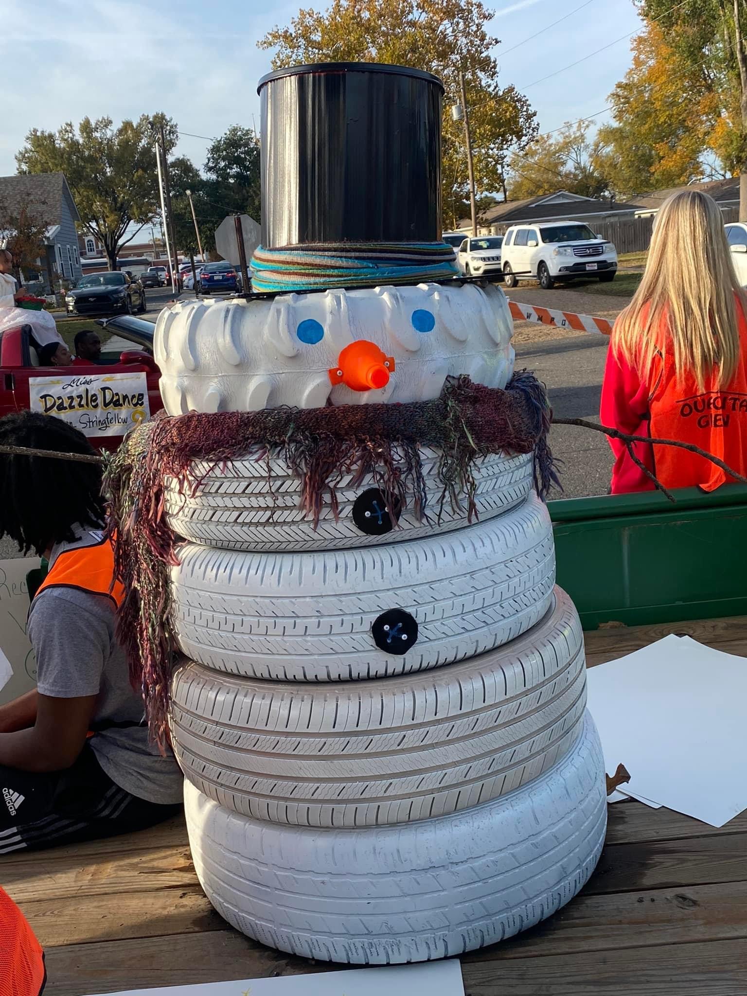 Ouachita Green Volunteers Get in the Spirit at the Calhoun Christmas Parade Keep Louisiana