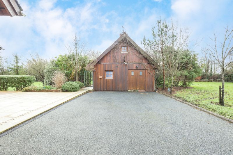 Larchwood Lodge, Pembrokestown, Duncormick, Co. Wexford Kehoe & Assoc