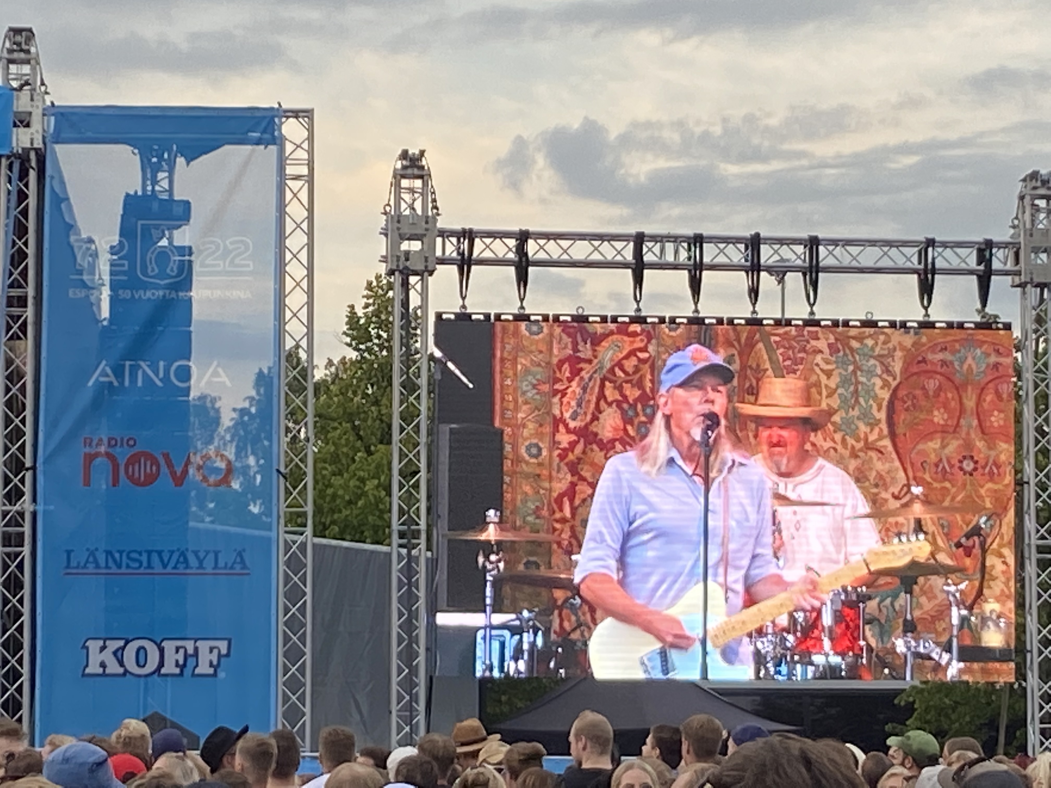 J. Karjalainen, Chisu, Dr. Alban (Swe), Ismo Alanko, Olavi Uusivirta