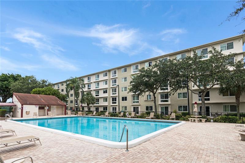 Pompano Beach Cypress Bend condo for sale 174,000 Keith Hasting