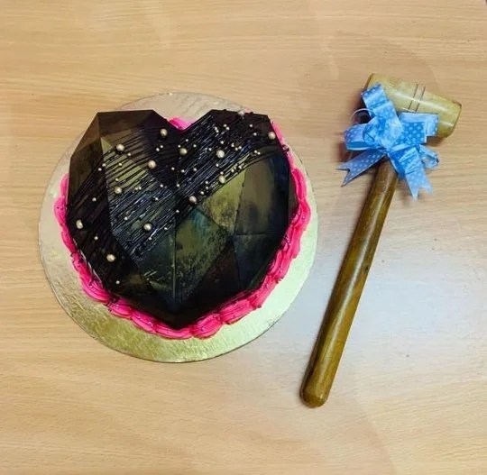 Chocolate Hammer Cake Kekmart