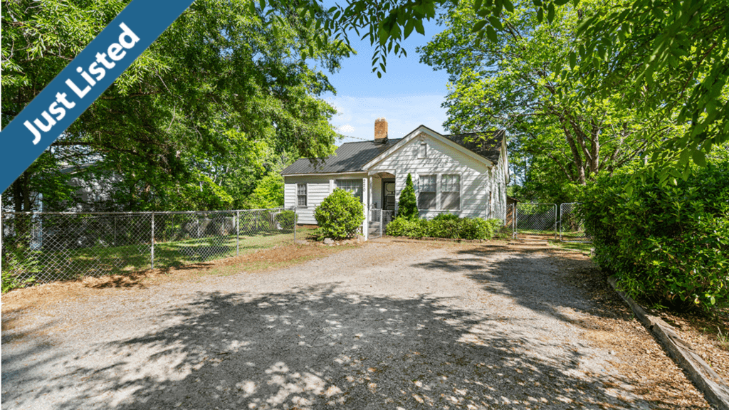 Hidden Potential! Adorable Bungalow in Greenwood, SC Homes For Sale 140K or Trade!