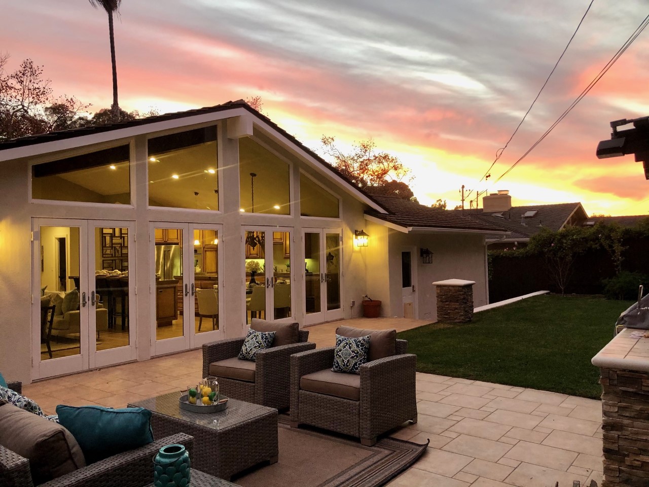 Hollywood Riviera One Level with a Zen/Beachy feel You're gonna love