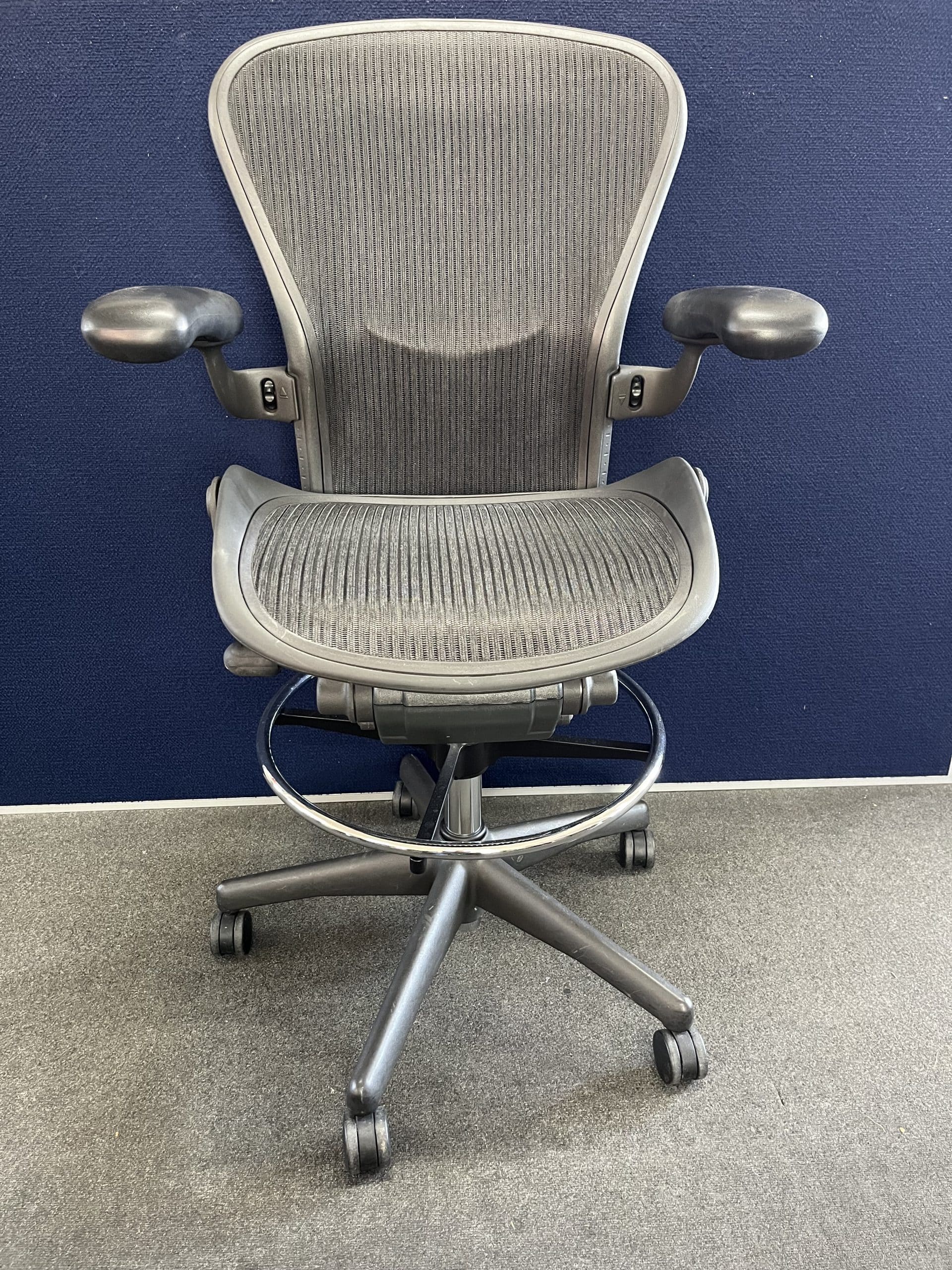 Aeron Original Herman Miller Second Hand Chair (Size B)