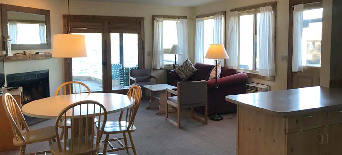 Lake Chelan condos at Kelly's Resort on the south shore of Lake Chelan