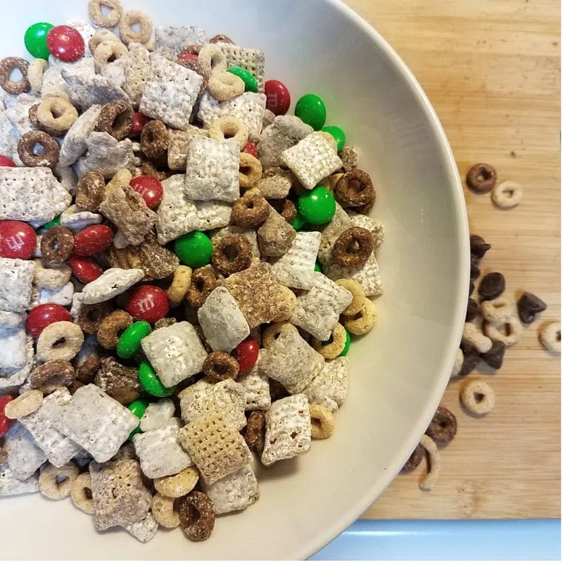 RECIPE Peanut Butter Cheerio Chex Muddy Buddies™ Party Mix (Plus
