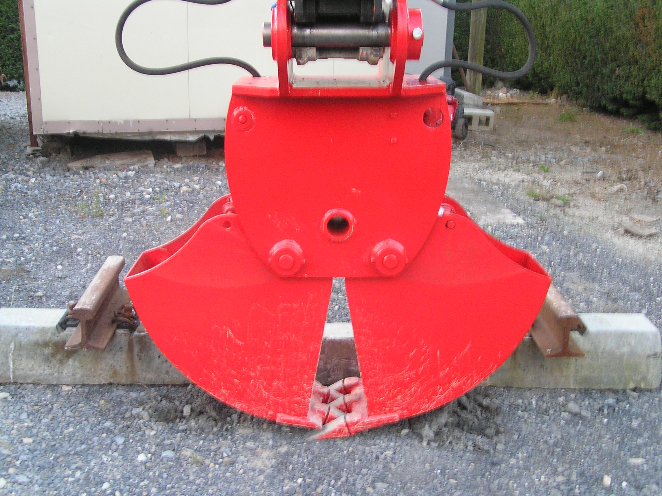 Clamshell Bucket Keltec Engineering Rail Technology