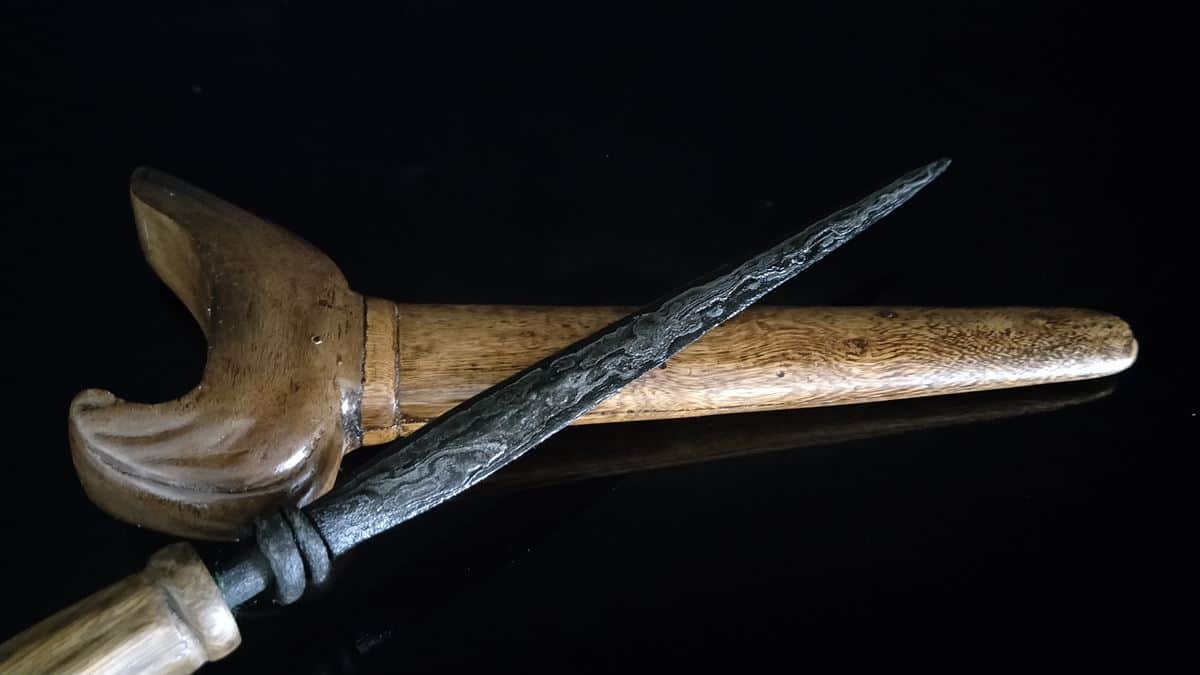 Inilah Senjata Tradisional Maluku Beserta Makna & Fungsinya