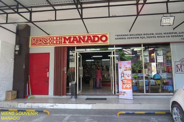 10 Rekomendasi Toko OlehOleh di Manado yang Super Lengkap