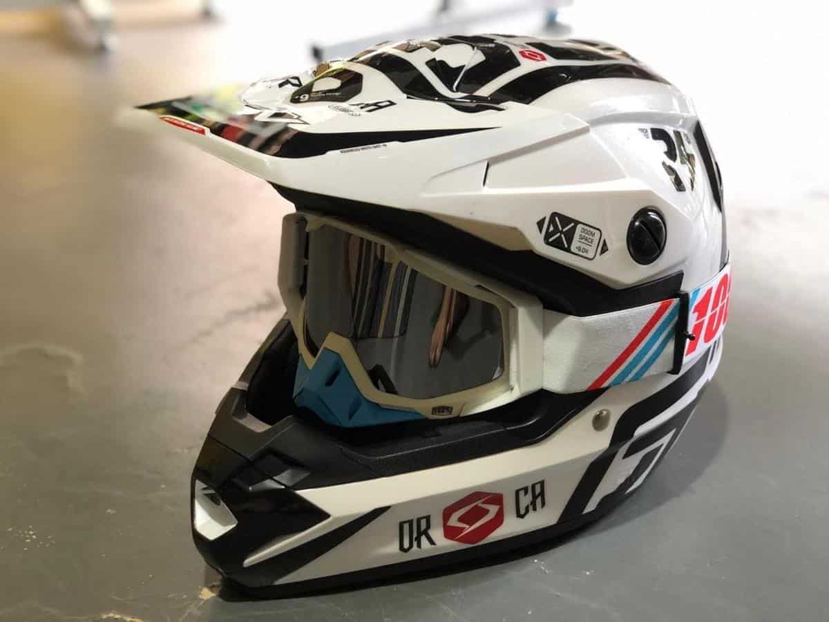 10 Rekomendasi Toko Helm Terlengkap di Kota Bandung