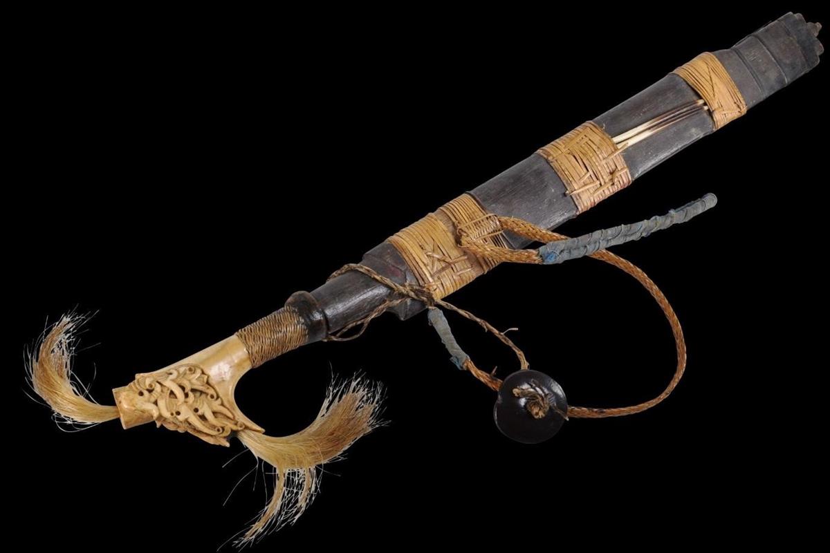 5 Senjata Tradisional yang Berasal dari Kalimantan Barat