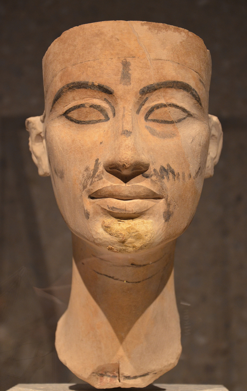 African Queens The famous portrait of Nefertiti Kemet Expert