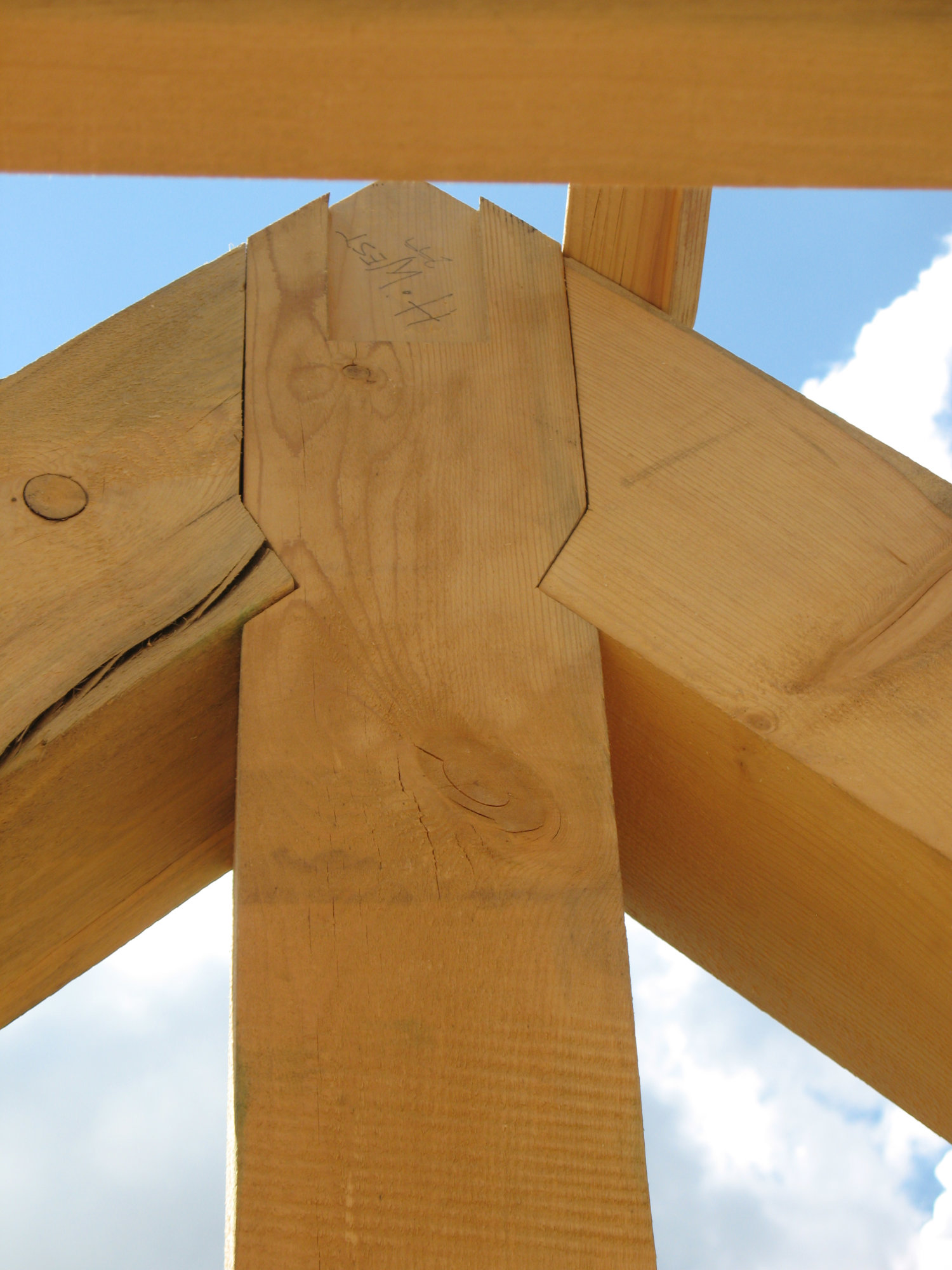 Truss King Post with Ridge Housing Kenai Timber Frames