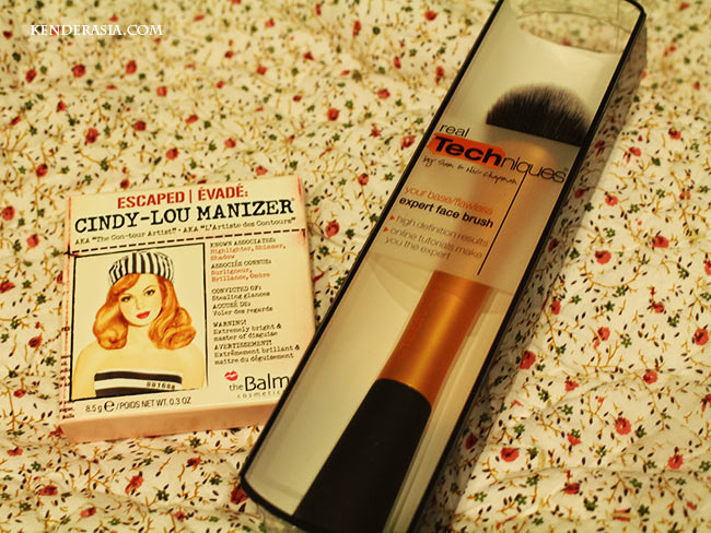 Cloud 10 Beauty Haul Real Techniques and TheBalm Kenderasia
