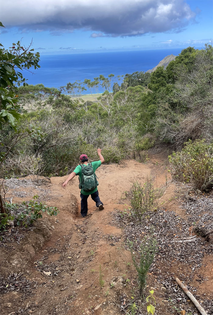 Hiking Mokuleia to Kaena Point — kenjiSAITO