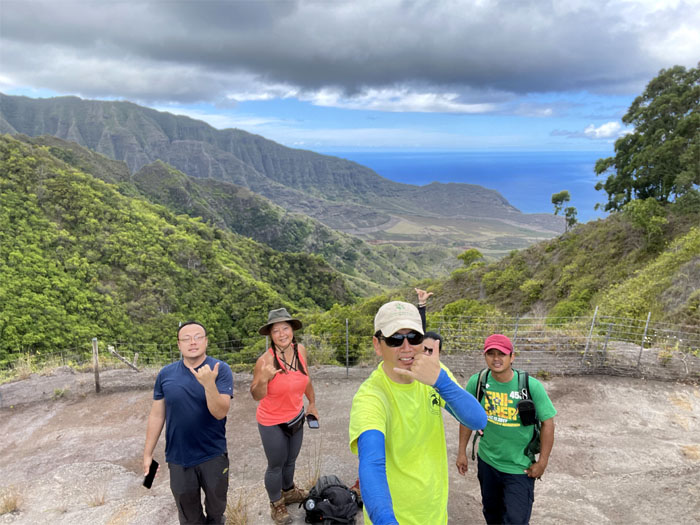 Hiking Mokuleia to Kaena Point — kenjiSAITO