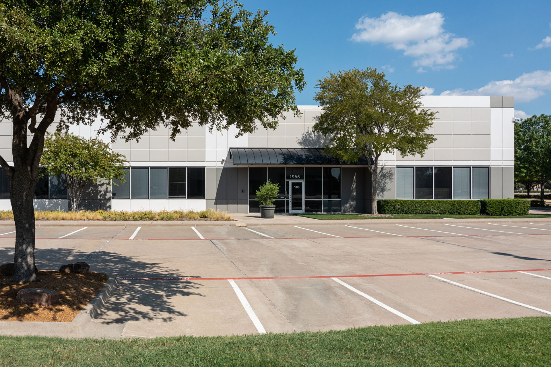 Waters Ridge II Kennington Commercial