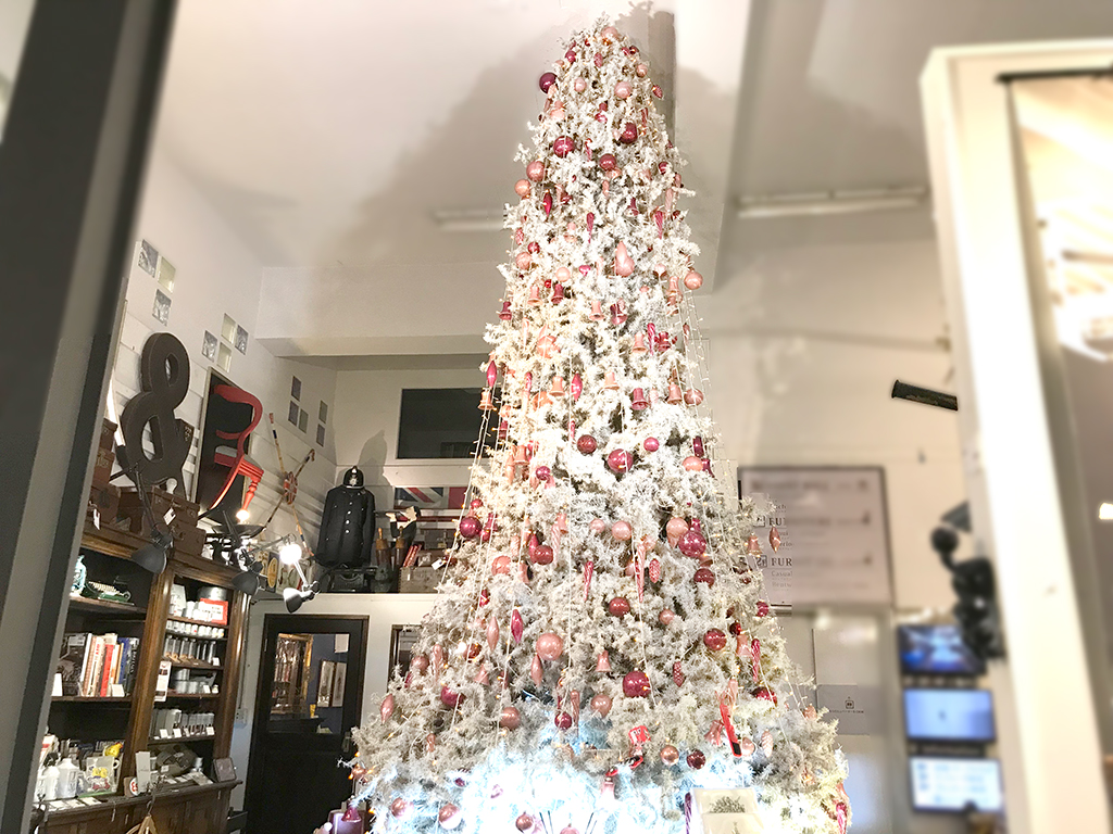 【特別なクリスマス】ドイツ ローテンブルクからやって来た最後のクリスマスツリー ケントストア アンティーク家具