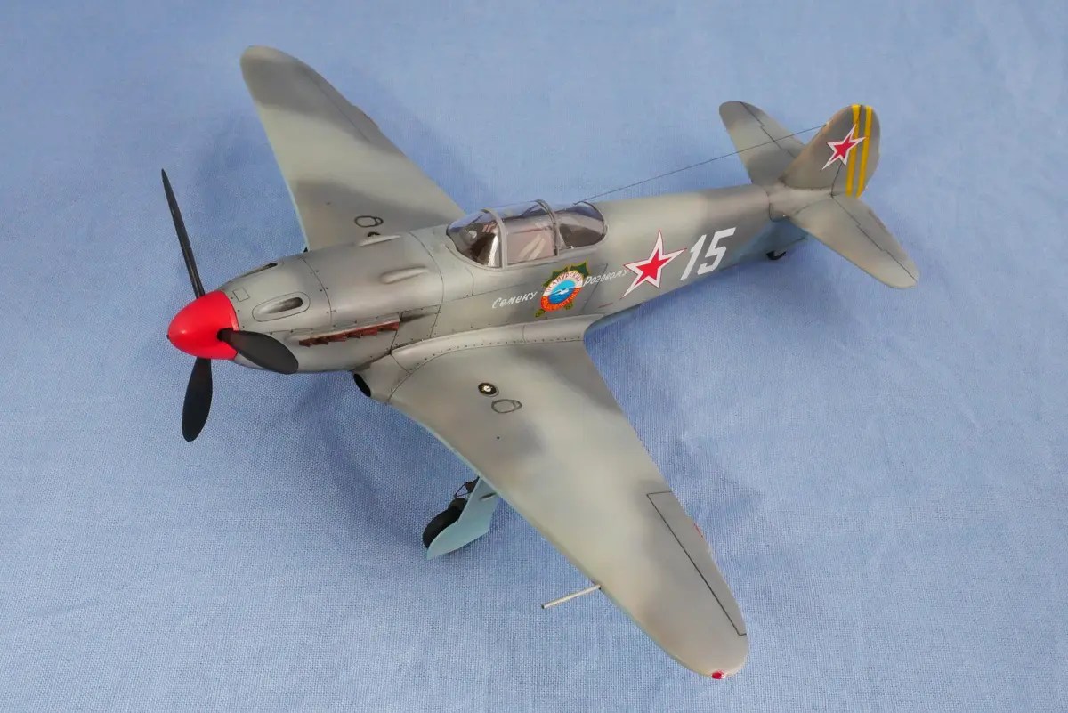 ソ連　飛行機　模型 Amazon | マーク1 1/144 ソ連空軍 ラボーチキン La-7 最強戦闘機