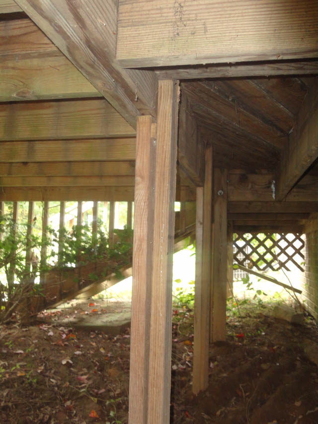 improperly supported deck Kentucky Home Inspection