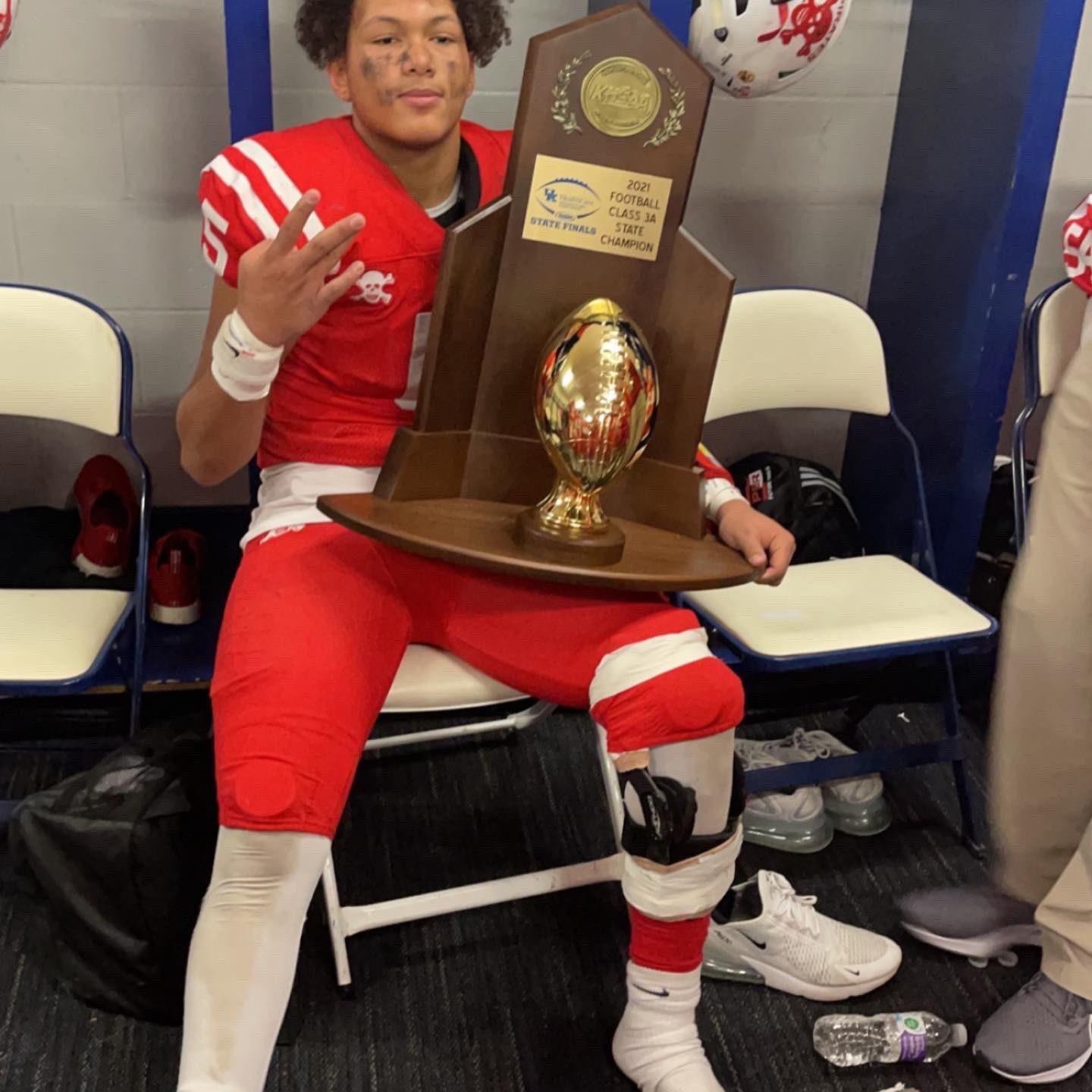 BelfryFootball1 reloads, not rebuilds, with Dre_young5 stepping in