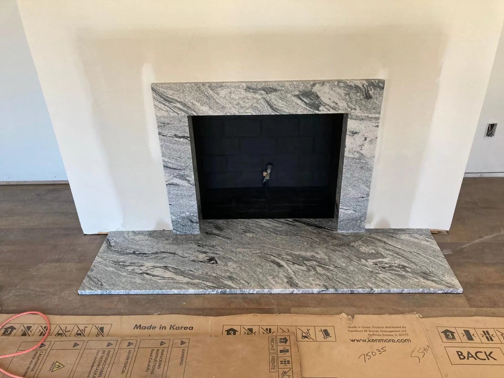 Kentucky Solid Surface Countertops, Desktops, Reception Desks, Kitchen