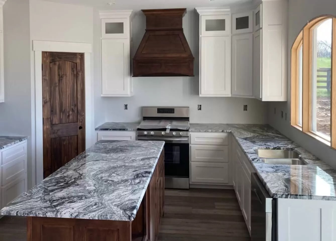 Kentucky Solid Surface Countertops, Desktops, Reception Desks, Kitchen