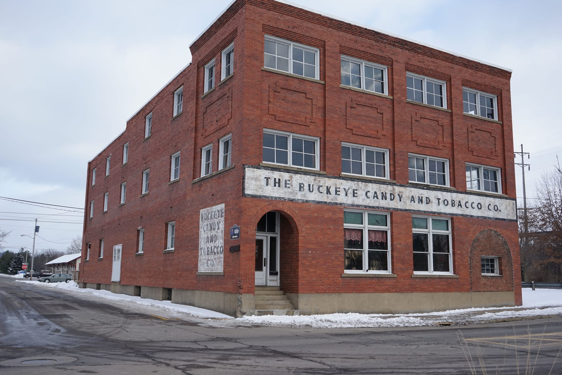 Kenyon plants roots in Mount Vernon — The Kenyon Collegian