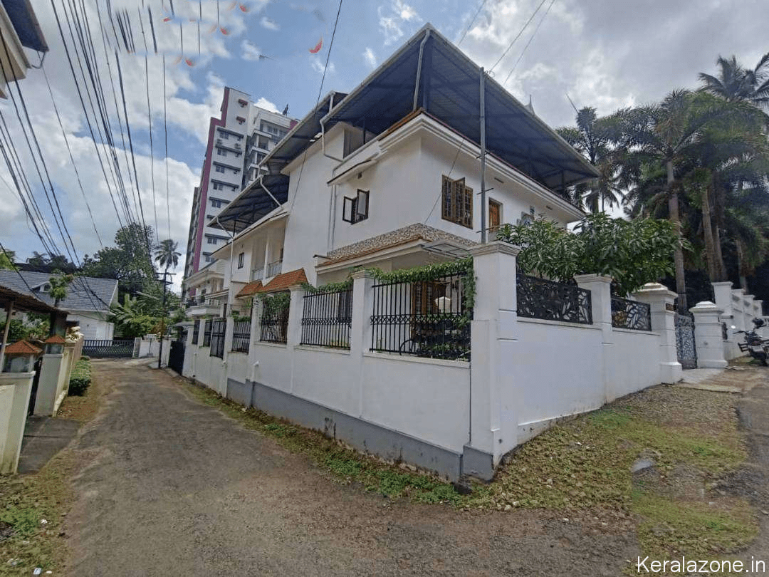 House Rent at Jubilee Mission Circle Area Thrissur Kerala Zone