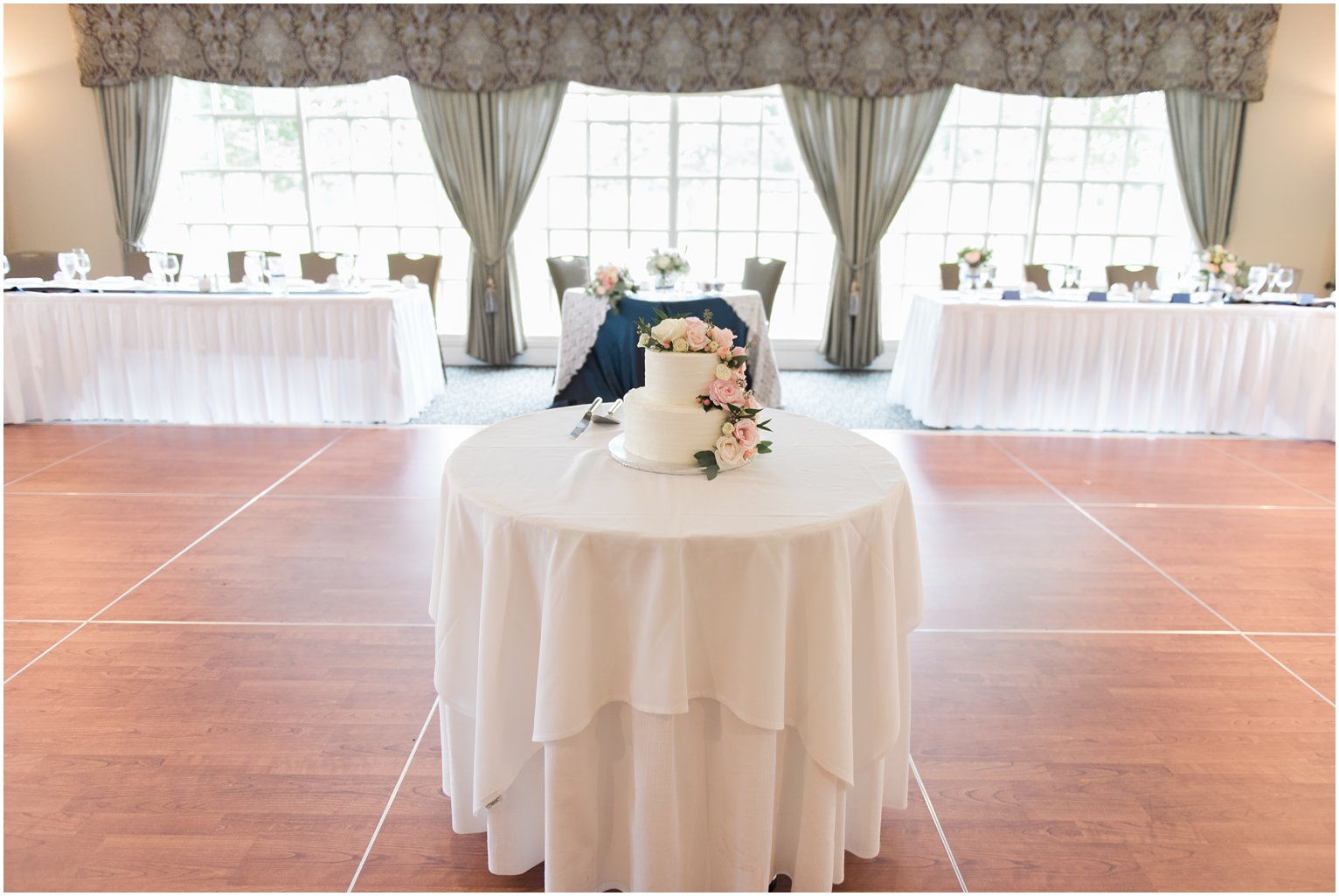 Naperville Country Club Wedding Megan + DanChicago Engagement and Wedding Photography Keren
