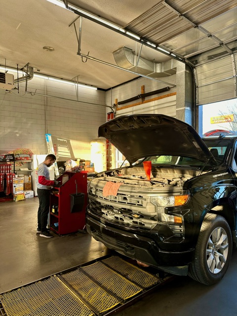 Oil Leak Repair Near Me – Avoid Serious Engine Damage