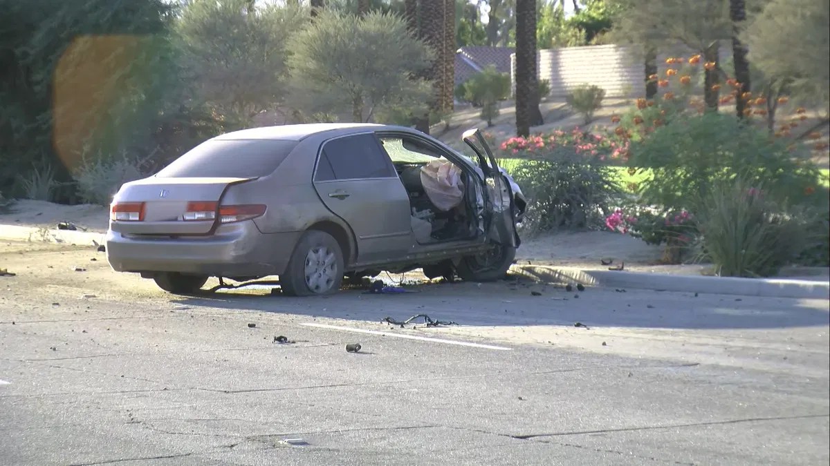 Two injured, one airlifted after singlevehicle crash in La Quinta KESQ