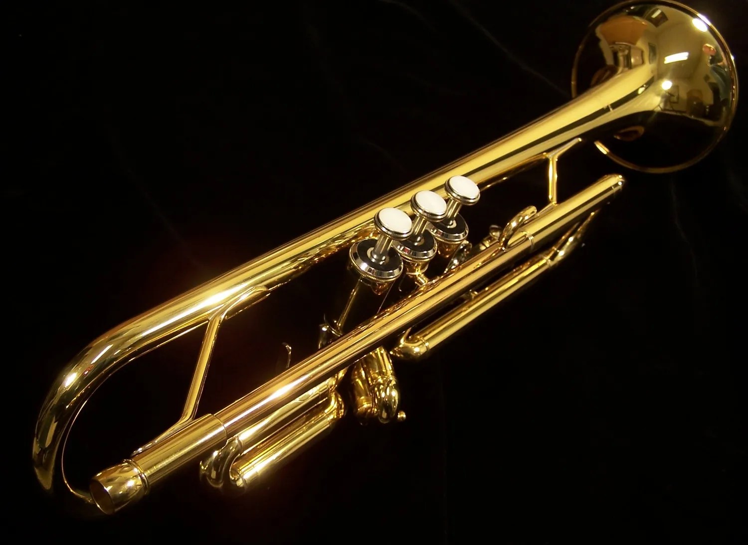 Yamaha YTR2335 Student Trumpet KesslerMusic