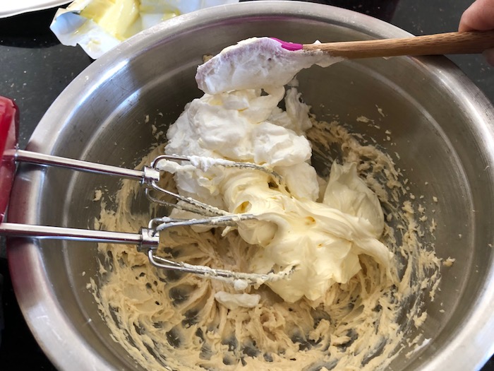 Keto Butter Cream Frosting KetoPig