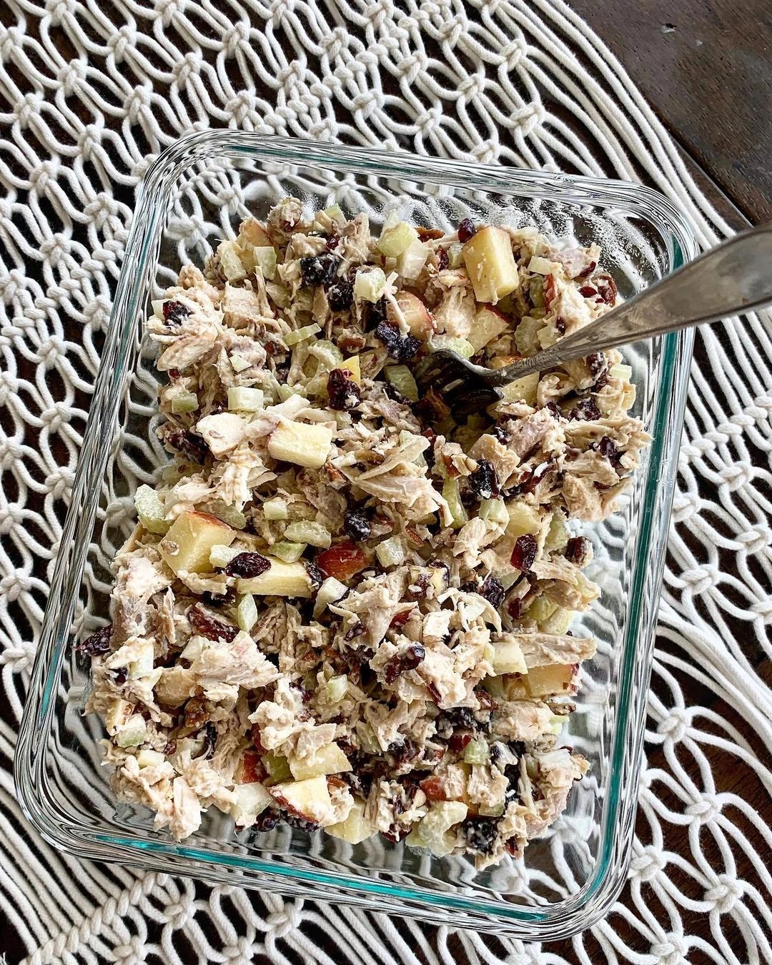 CHICKEN, APPLE AND PECAN SALAD IN A JAR