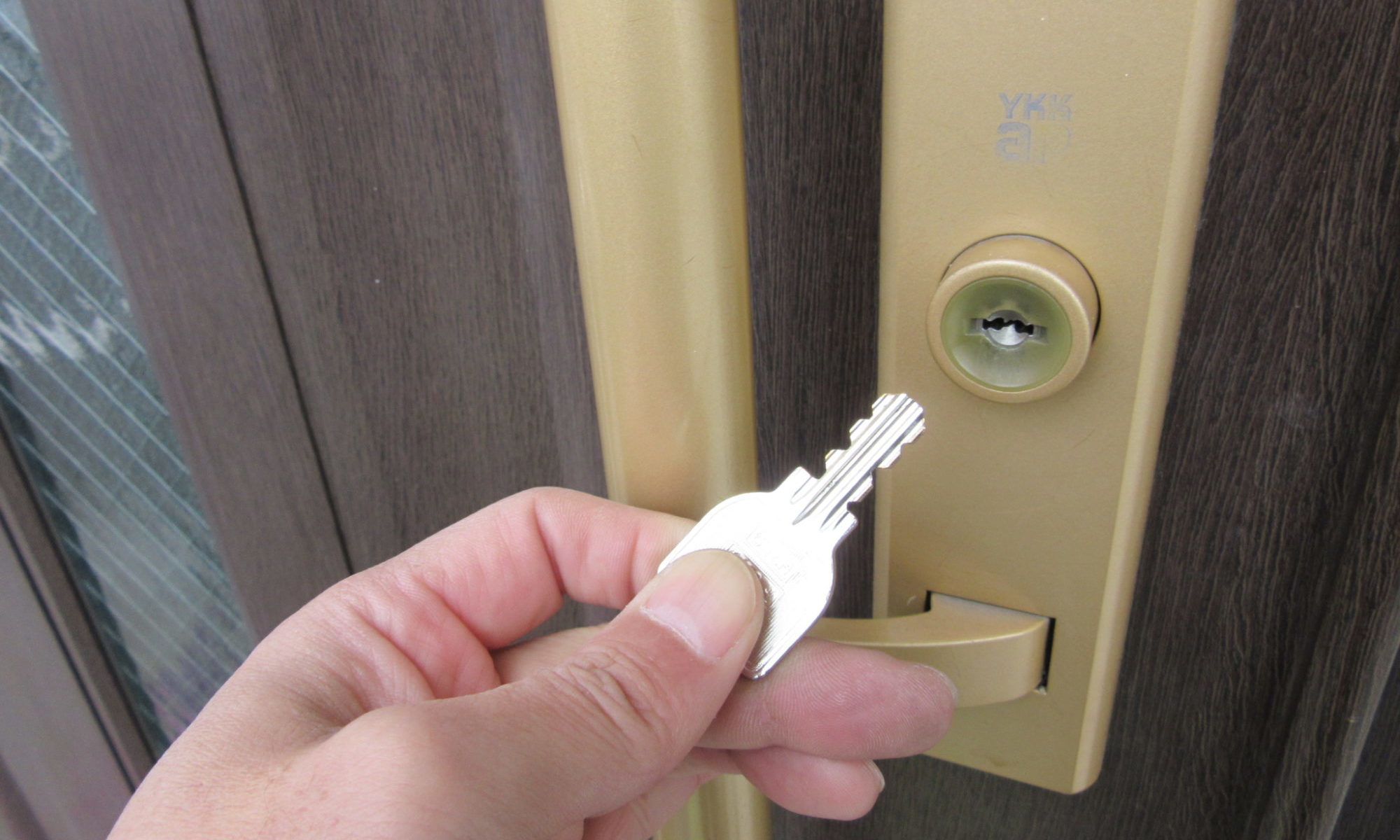 ダイヤル錠で開閉するポストの扉が開いてしまう、閉まらない原因とは？ 鍵の緊急24時間