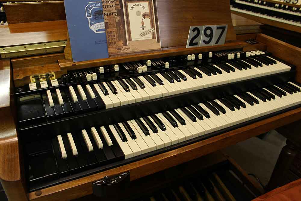 297 1968 Hammond B3 SOLD!