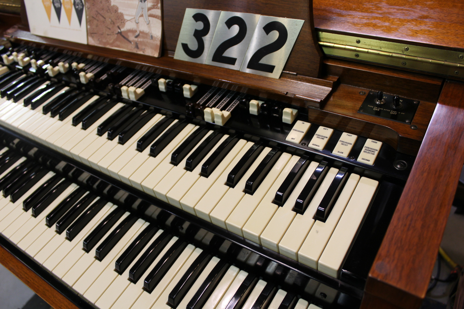 322 1961/62 Hammond B3 Organ SOLD! Keyboard Exchange International