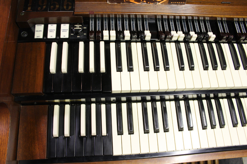 511 1956 Hammond B3 Organ SOLD! Keyboard Exchange International