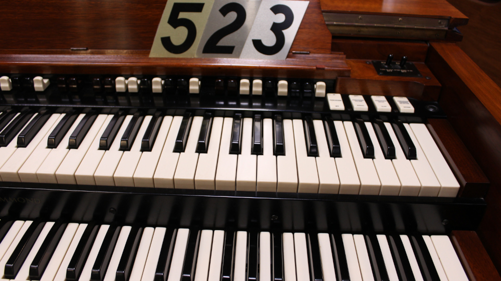 523 Hammond B3 Organ for sale! Keyboard Exchange International