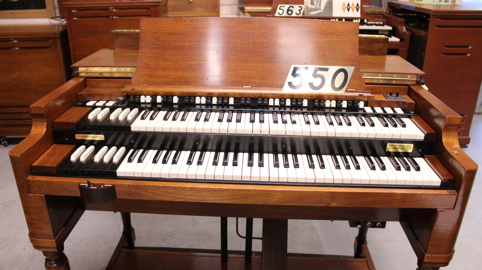 550 Hammond Organ SOLD! Keyboard Exchange International