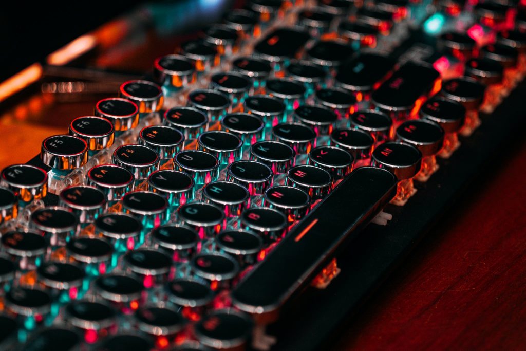 Are Mechanical Keyboards Better for Gaming? Performance Analysis