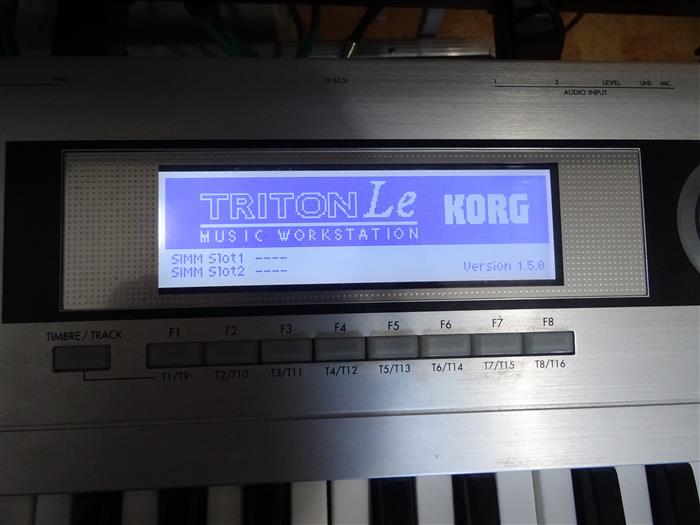 Triton LE Disassembly / Repair Pictures keyboardservis.cz