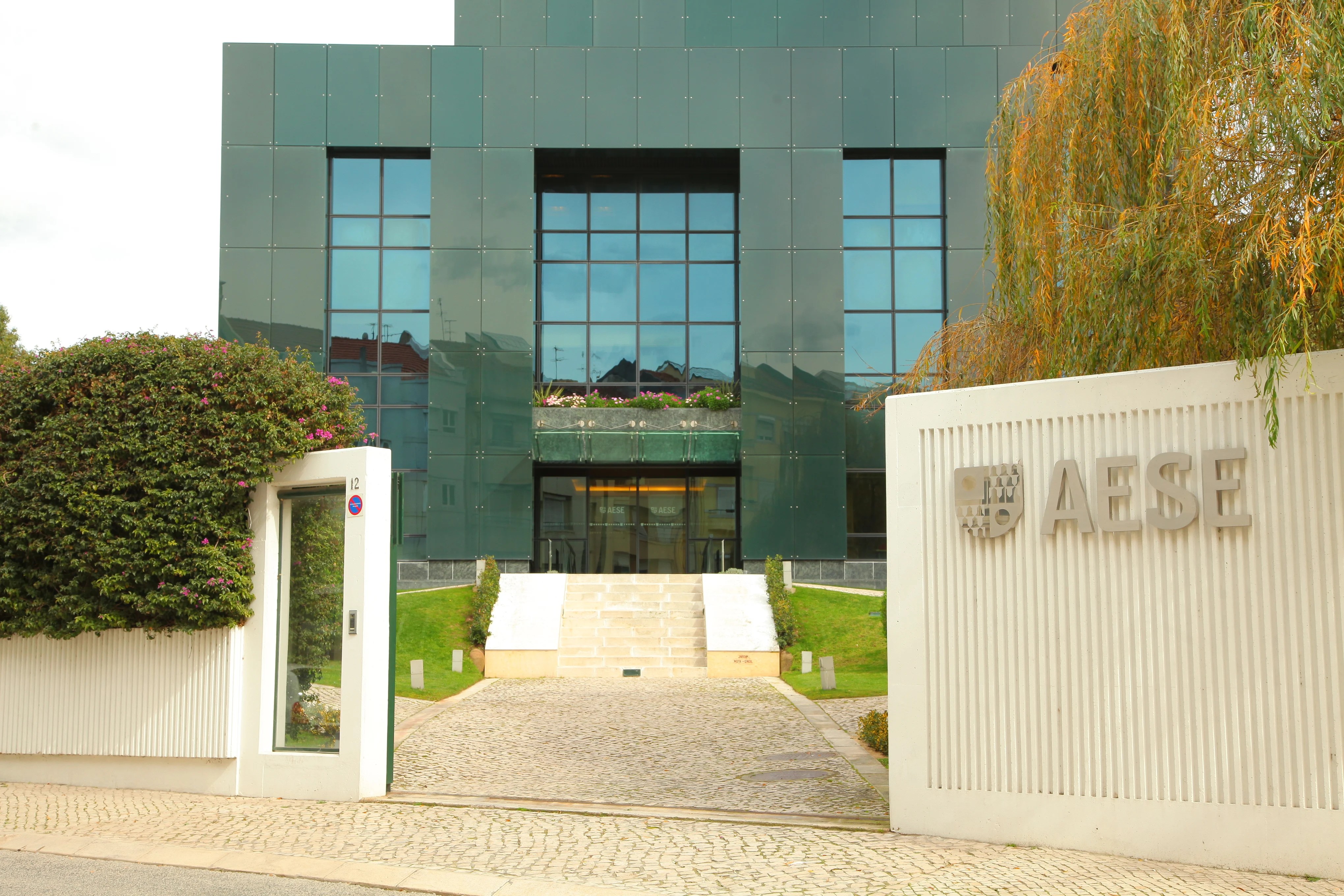 AESE Business School