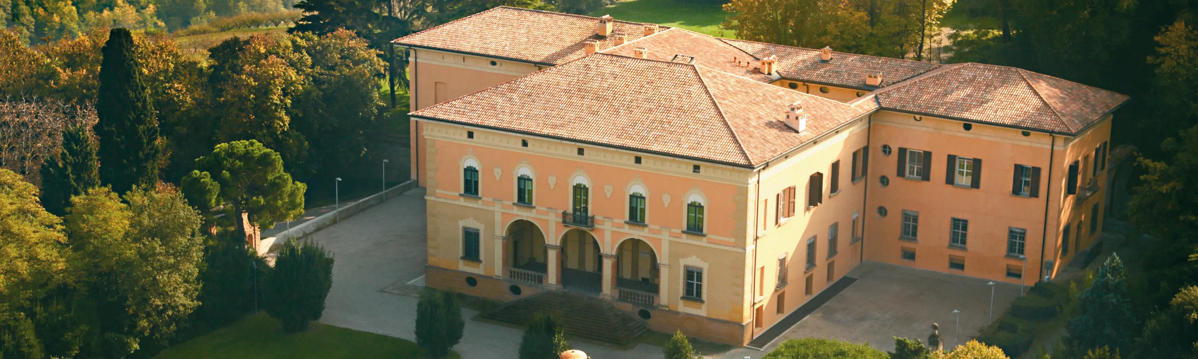 Bologna Business School