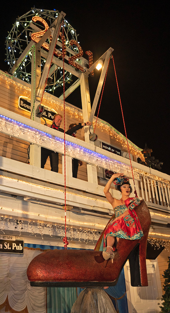 KEY WEST DAZZLES NEW YEAR’S EVE WITH ISLAND ‘DROPS’ TO RING IN 2022