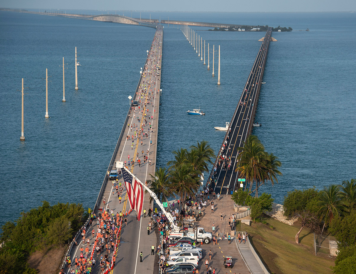 IN PICTURES 41ST 7 MILE BRIDGE RUN