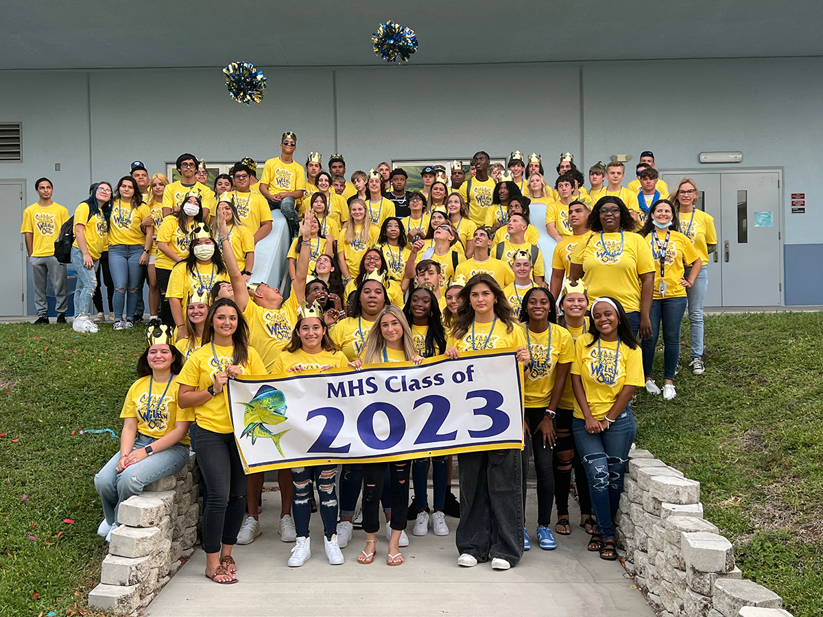 IN PICTURES MARATHON HIGH SCHOOL CELEBRATES SENIORS ON DAY 1