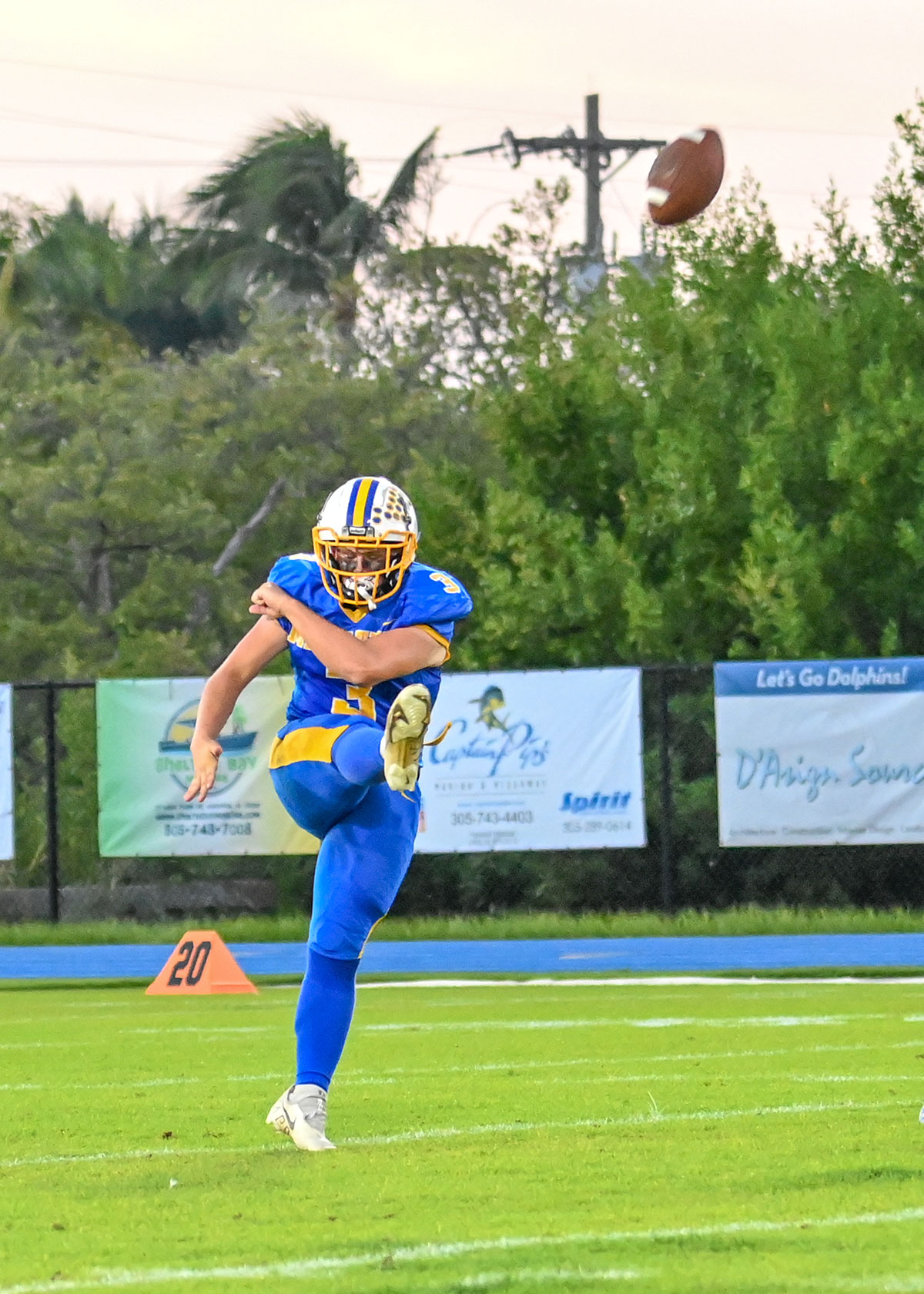 IN PICTURES MARATHON FOOTBALL FALLS TO RANSOM EVERGLADES