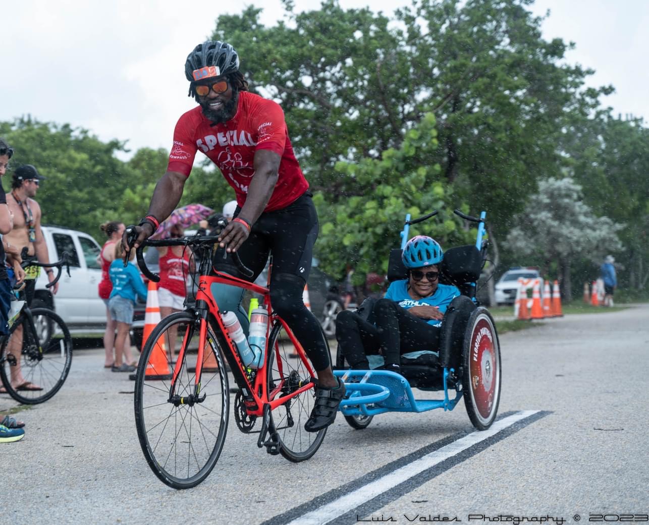 11 DISABLED ATHLETES SUCCESSFULLY TACKLE KEY LARGO TRIATHLON
